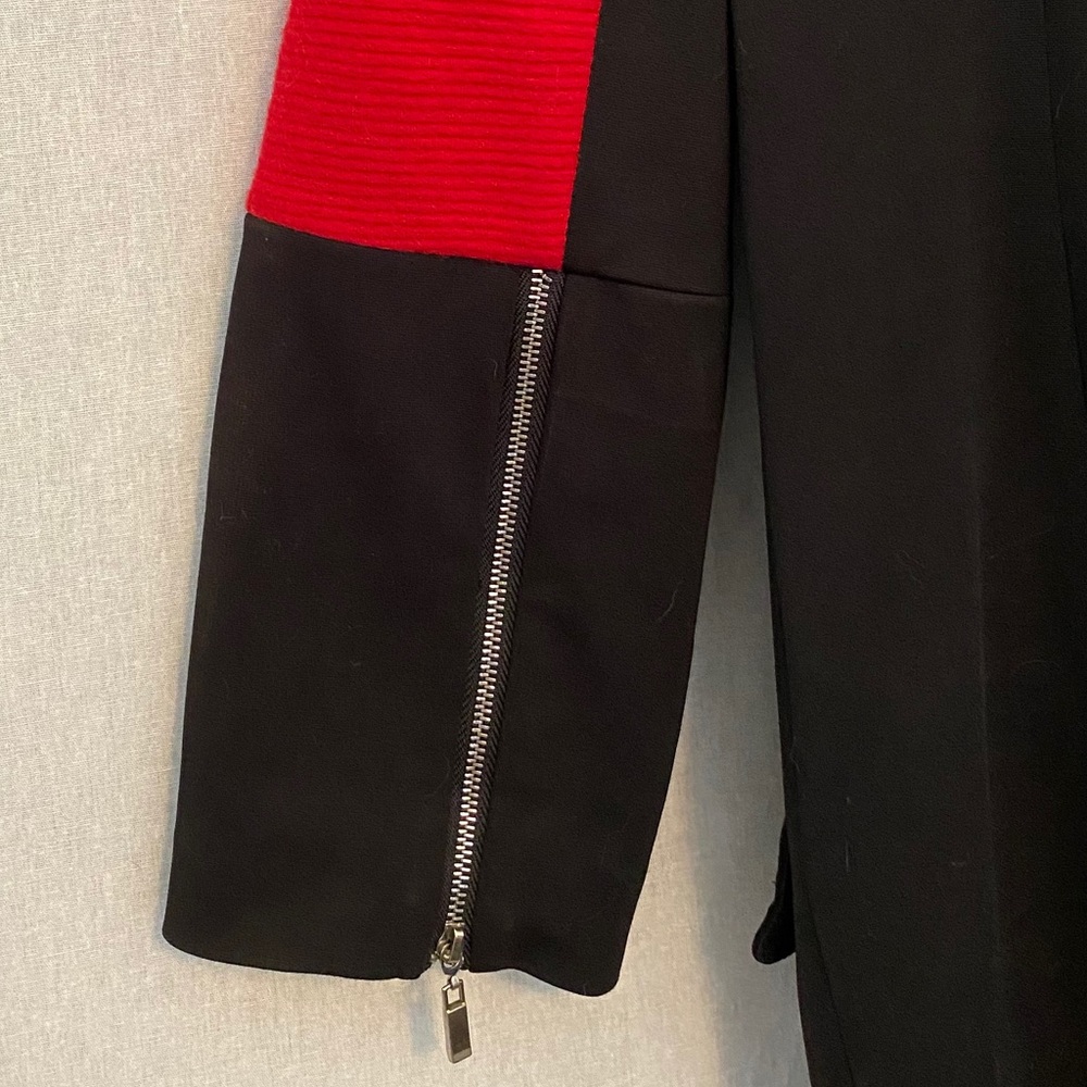SUPER STYLISH RED/BLACK COAT DRESS - Picture 6 of 11